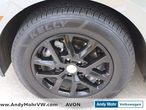 Used 2024 Chevrolet Equinox LT FWD image 14