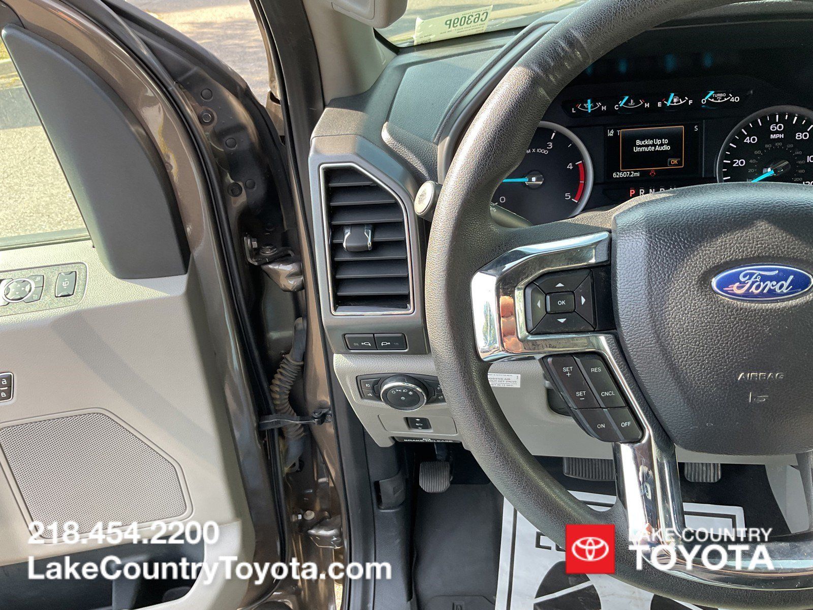 Used 2020 Ford F350 XLT w/ XLT Premium Package AWD/4WD image 24