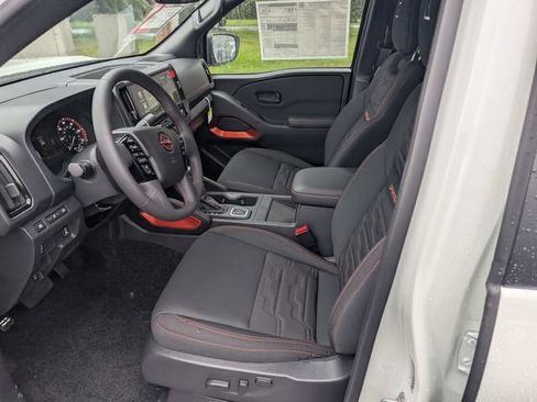 New 2026 Nissan Frontier PRO-4X w/ Pro-4x Convenience Package AWD/4WD image 15