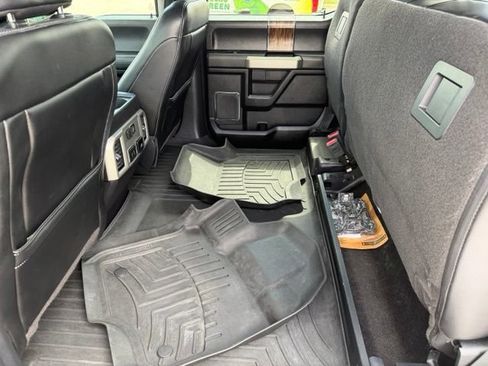 Used 2018 Ford F150 Lariat RWD image 19