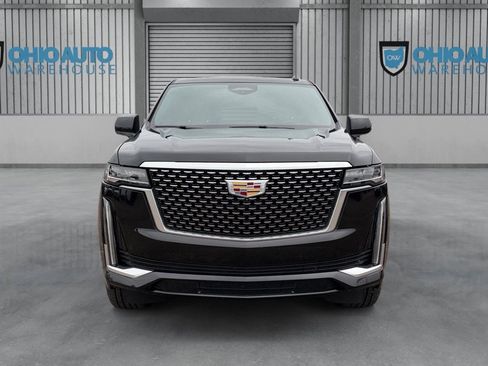 Used 2021 Cadillac Escalade Premium Luxury AWD/4WD image 2