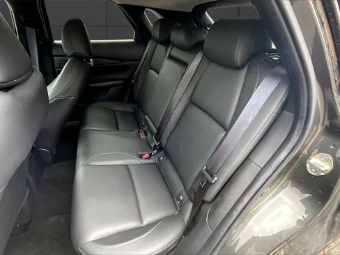 Used 2025 MAZDA CX-30 AWD 2.5 S w/ Preferred Package image 22