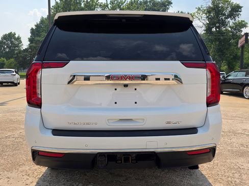 Used 2022 GMC Yukon SLT image 24