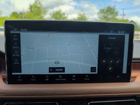 Used 2022 Lincoln Nautilus Reserve w/ Equipment Group 201A image 11