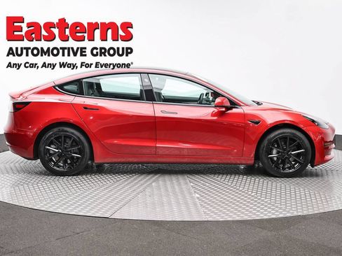 Used 2022 Tesla Model 3 Long Range AWD/4WD image 4
