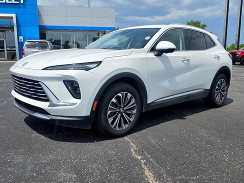 Used 2024 Buick Envision Preferred AWD/4WD image 2