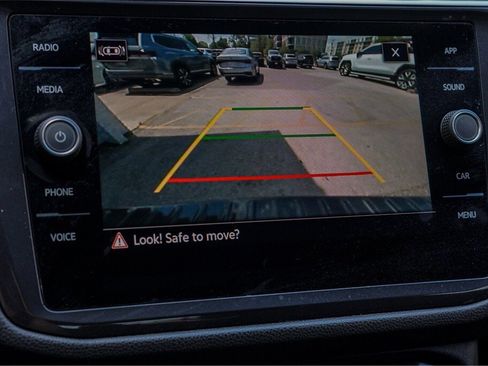 New 2024 Volkswagen Tiguan SE R-Line image 10