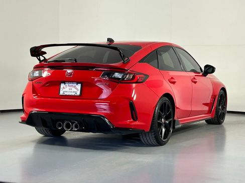 Used 2023 Honda Civic Type R image 8