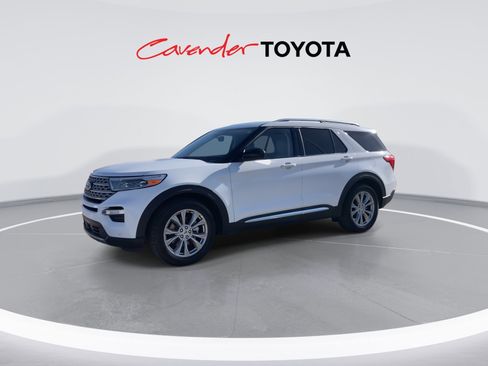 Used 2024 Ford Explorer Limited image 4