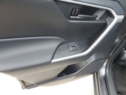 Certified 2024 Toyota RAV4 LE AWD/4WD image 16