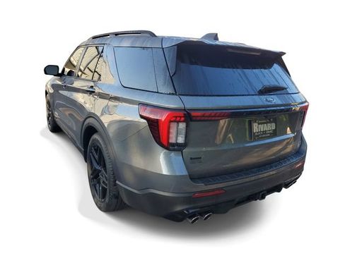 Used 2025 Ford Explorer ST RWD image 3