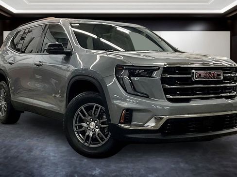Used 2025 GMC Acadia Elevation image 1