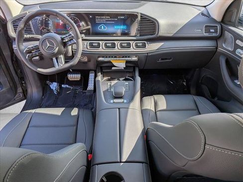 Used 2026 Mercedes-Benz GLS 450 4MATIC image 13
