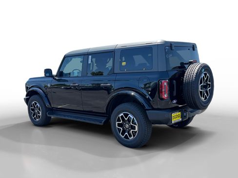 New 2026 Ford Bronco Outer Banks AWD/4WD image 3