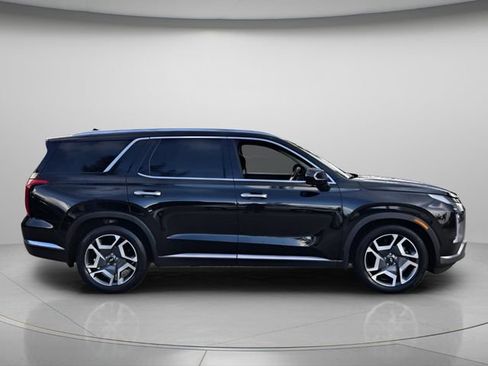 Used 2024 Hyundai Palisade Limited FWD image 5