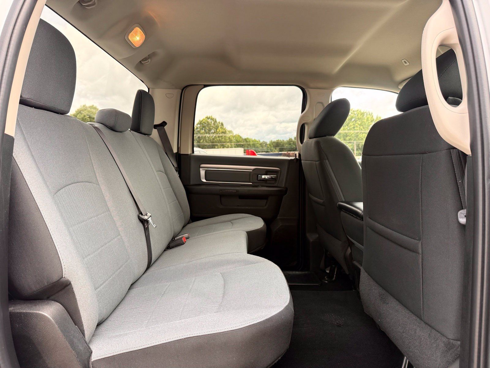 Used 2021 RAM 1500 Classic SLT AWD/4WD image 26