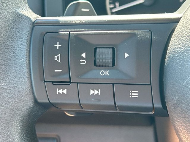 Certified 2024 Nissan Pathfinder S FWD image 28
