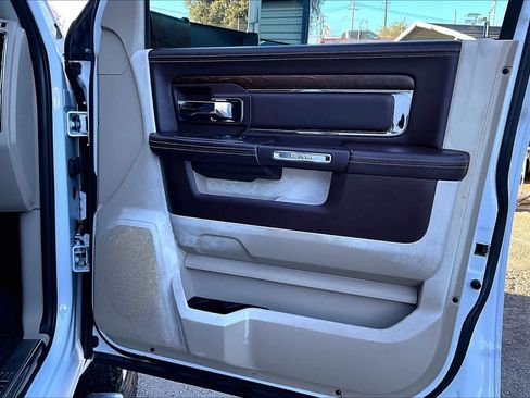 Used 2016 RAM 2500 Longhorn w/ Convenience Group image 22