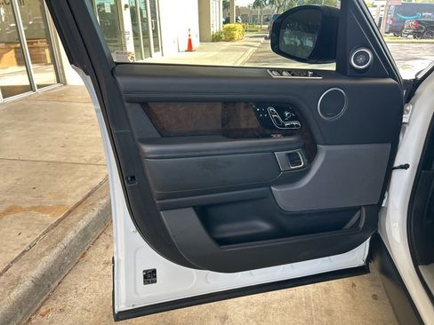 Used 2022 Land Rover Range Rover Westminster Edition image 47