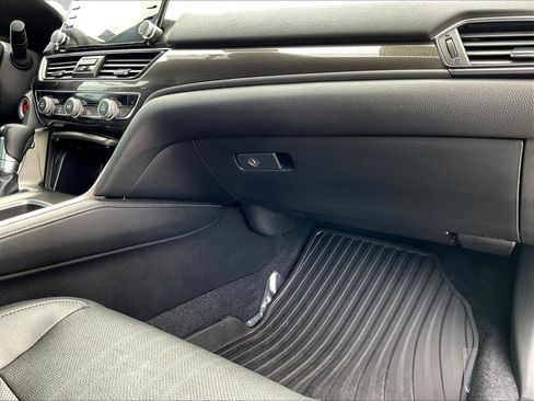 Certified 2022 Honda Accord Sport Special Edition image 26