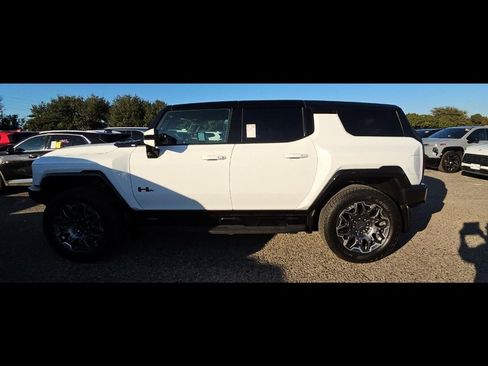 Used 2025 GMC Hummer EV 3X w/ LPO, Sport Package image 3