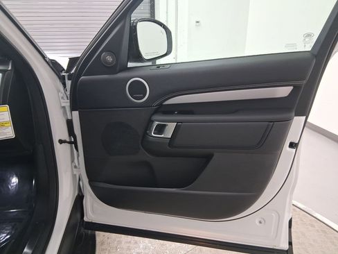 New 2026 Land Rover Discovery Limited Edition image 31