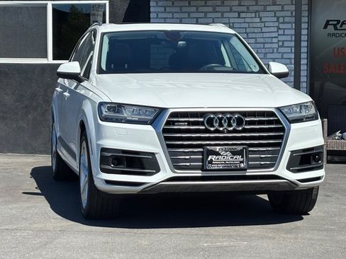 Used 2018 Audi Q7 3.0T Prestige w/ Prestige Package AWD/4WD image 3