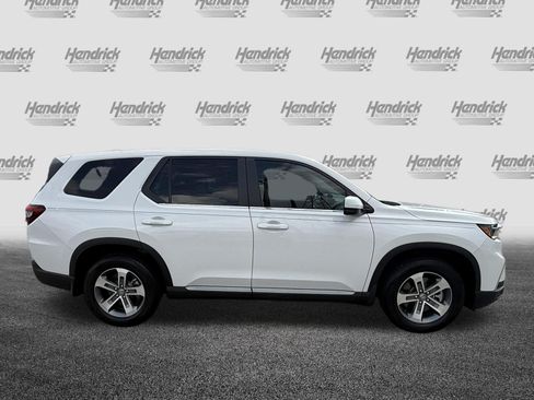 Used 2025 Honda Pilot EX-L image 12
