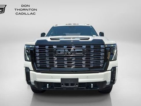 Used 2025 GMC Sierra 2500 Denali Ultimate w/ Max Trailering Package AWD/4WD image 8