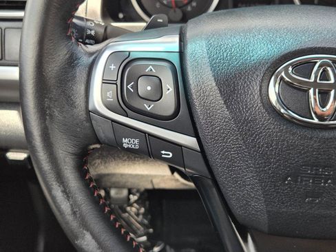 Used 2016 Toyota Camry XSE w/ Moonroof Package FWD image 27