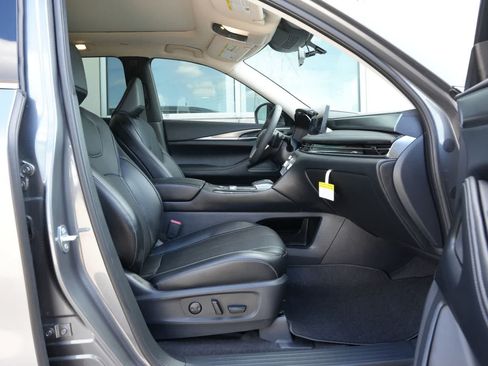 New 2027 INFINITI QX60 Pure w/ Cargo Package FWD image 22