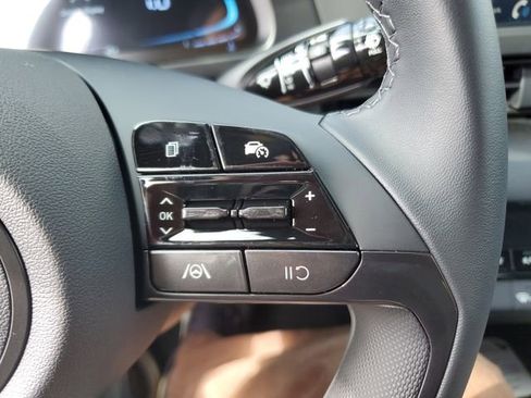 New 2026 Hyundai Elantra Sport FWD image 21