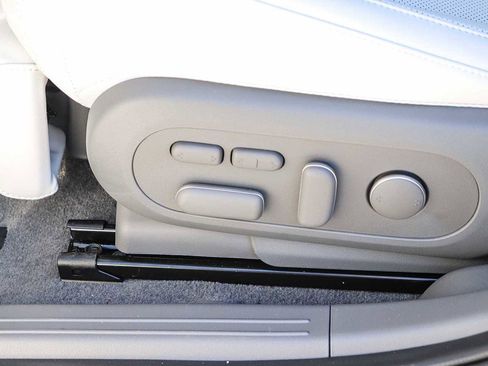 New 2026 Hyundai Ioniq 5 Limited image 24