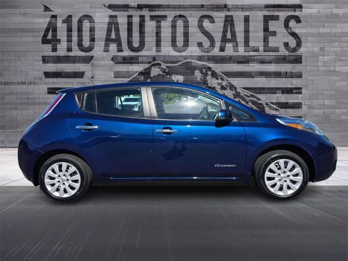Used 2017 Nissan Leaf S w/ Charge Package FWD image 2