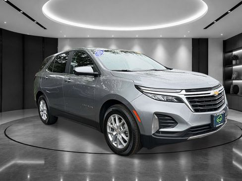Certified 2024 Chevrolet Equinox LT FWD image 2