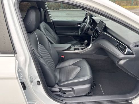 Used 2021 Toyota Camry SE w/ Audio Upgrade Package image 12