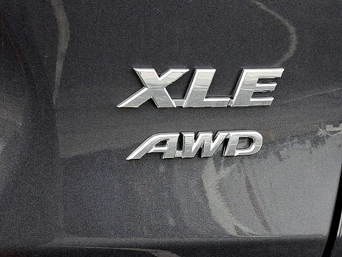 Used 2025 Toyota RAV4 XLE w/ Convenience Package AWD/4WD image 12