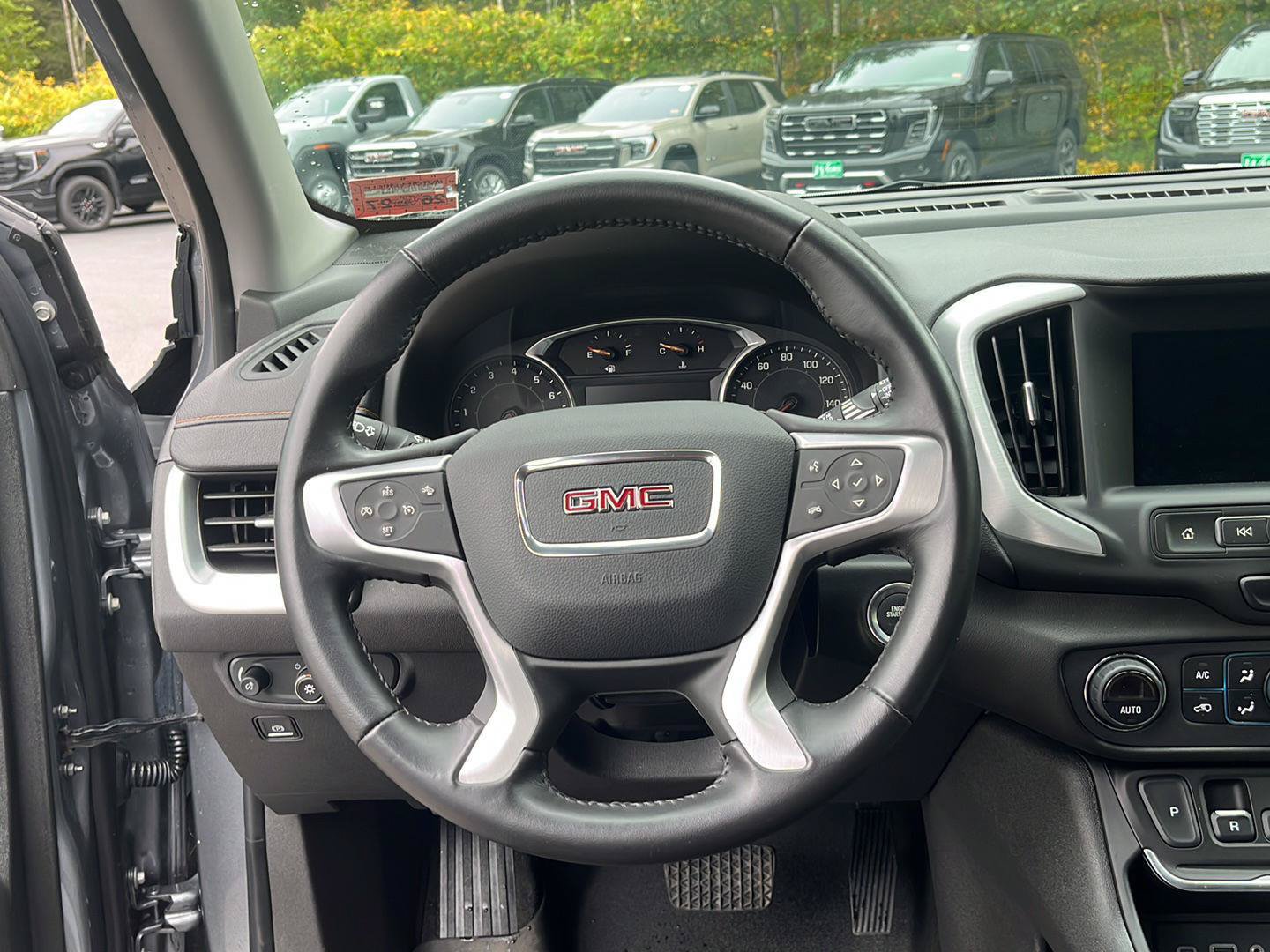 Used 2020 GMC Terrain SLE w/ Driver Convenience Package AWD/4WD image 14
