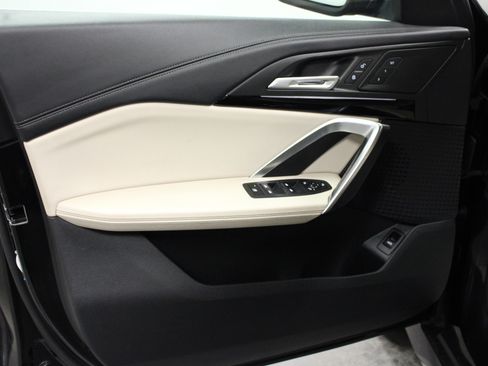 Used 2024 BMW X1 xDrive28i image 11