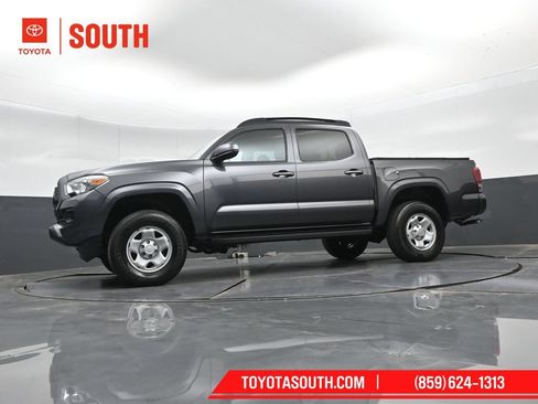 Used 2023 Toyota Tacoma SR AWD/4WD image 39