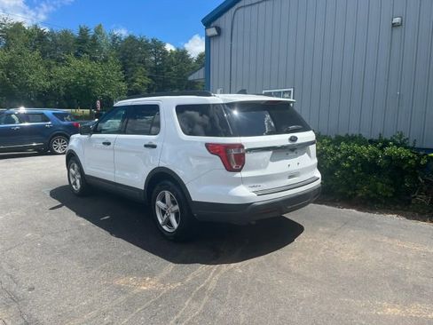 Used 2018 Ford Explorer FWD image 3