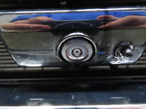 Used 2024 GMC Sierra 3500 SLT w/ SLT Premium Package image 43