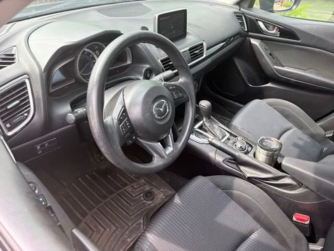 Used 2016 MAZDA MAZDA3 i Sport w/ Preferred Equipment Package FWD image 21