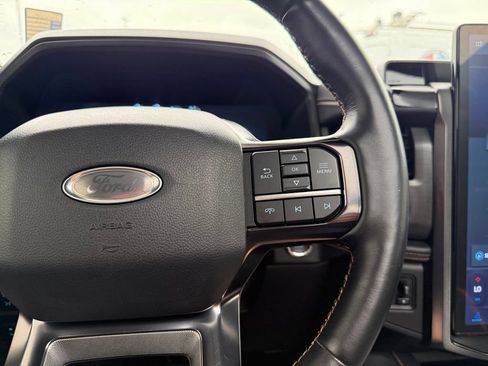Used 2023 Ford Expedition Platinum AWD/4WD image 27