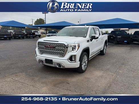 Used 2022 GMC Sierra 1500 Denali w/ Denali Premium Package AWD/4WD image 1