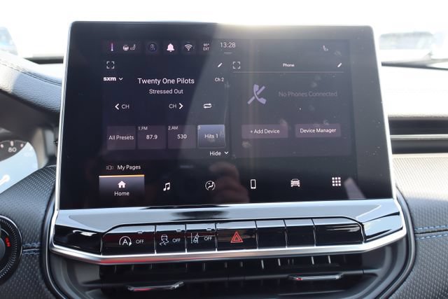 New 2026 Jeep Compass Latitude AWD/4WD image 11