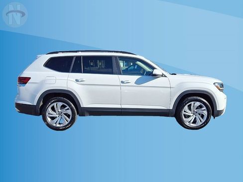 Used 2021 Volkswagen Atlas SE w/ Panoramic Sunroof Package image 9