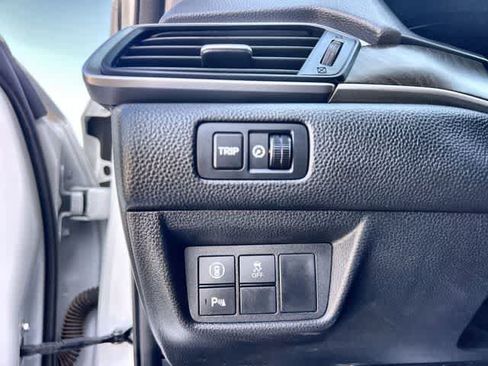 Used 2021 Honda Accord EX-L image 29