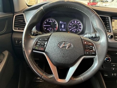Used 2016 Hyundai Tucson Limited FWD image 19