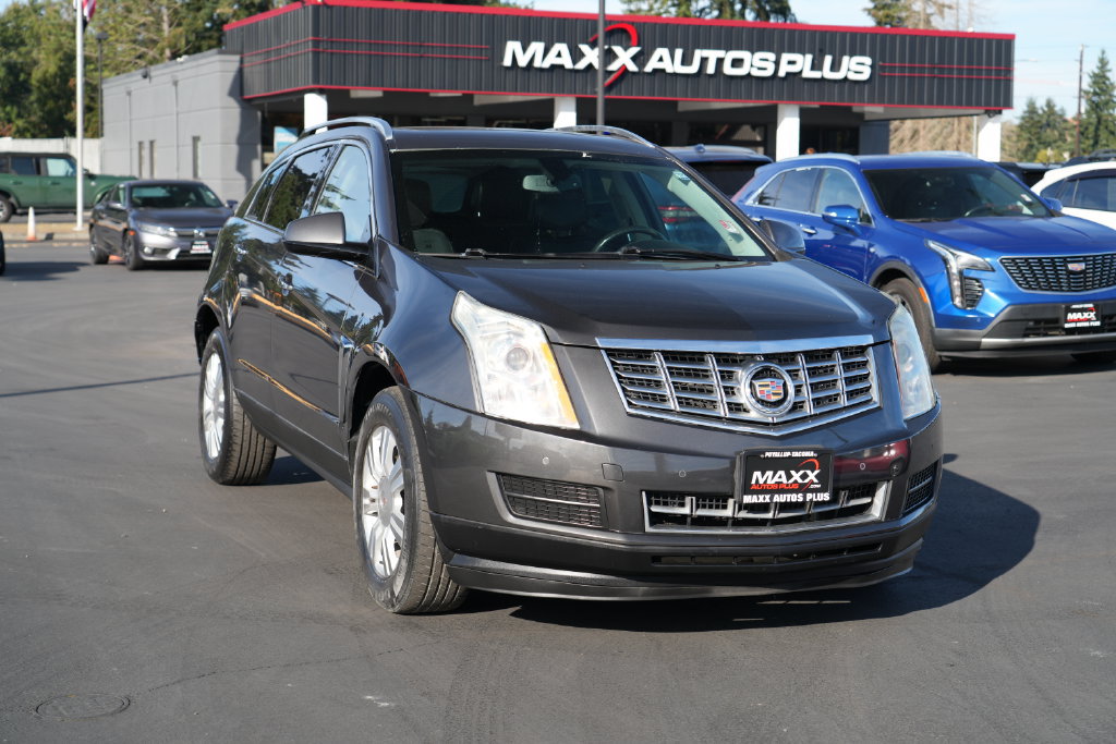 Used 2015 Cadillac SRX Luxury FWD image 2